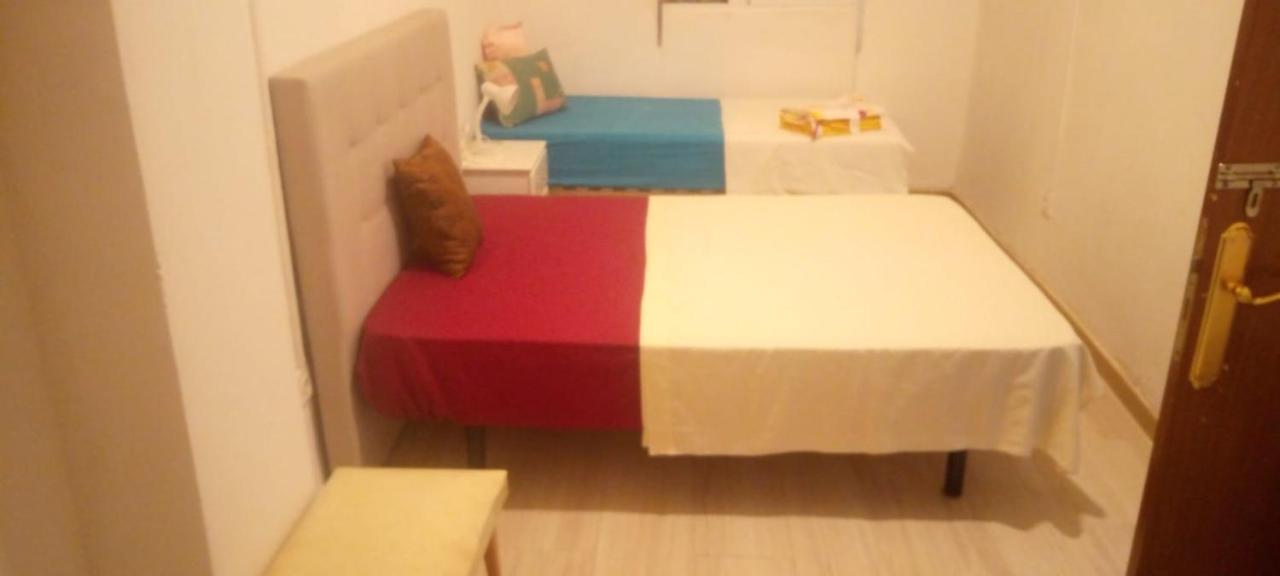 Aurora Room With Private Bathroom Alicante Exterior photo