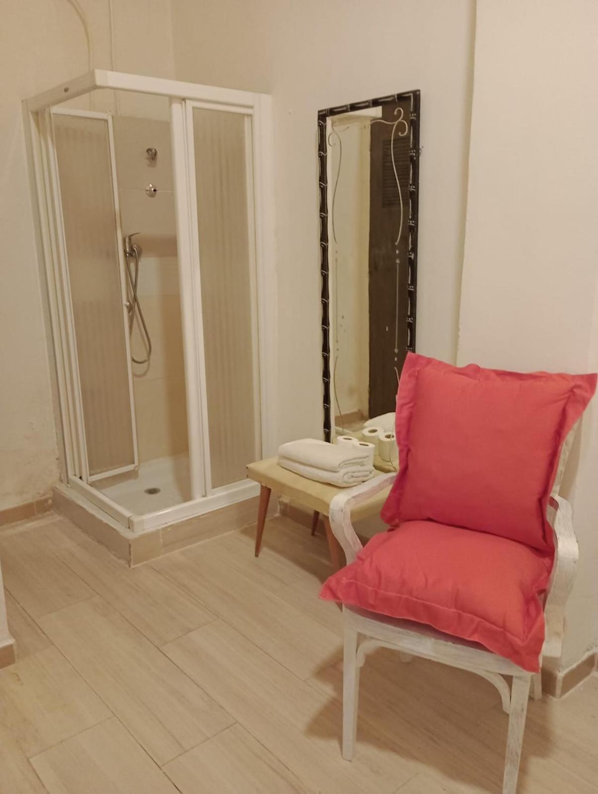 Aurora Room With Private Bathroom Alicante Exterior photo