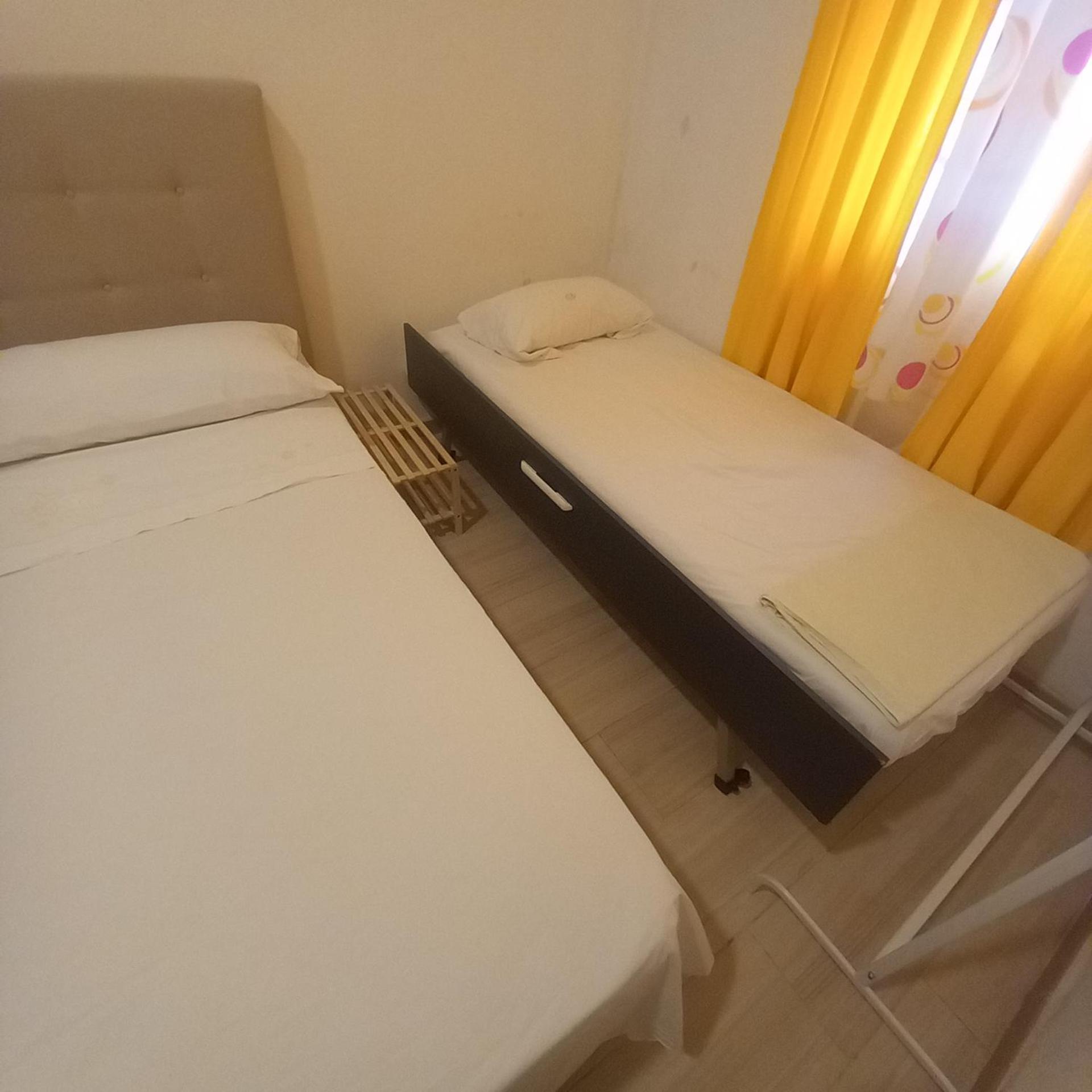 Aurora Room With Private Bathroom Alicante Exterior photo